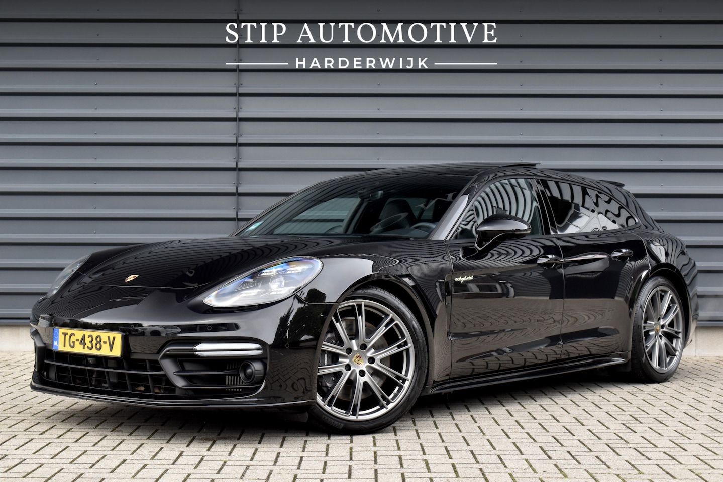 Porsche Panamera Sport Turismo - 2.9 4 E-Hybrid 462pk SportDesign | Panoramadak | ACC | PDLS+ | 360 Camera | Bose | Stoelve - AutoWereld.nl