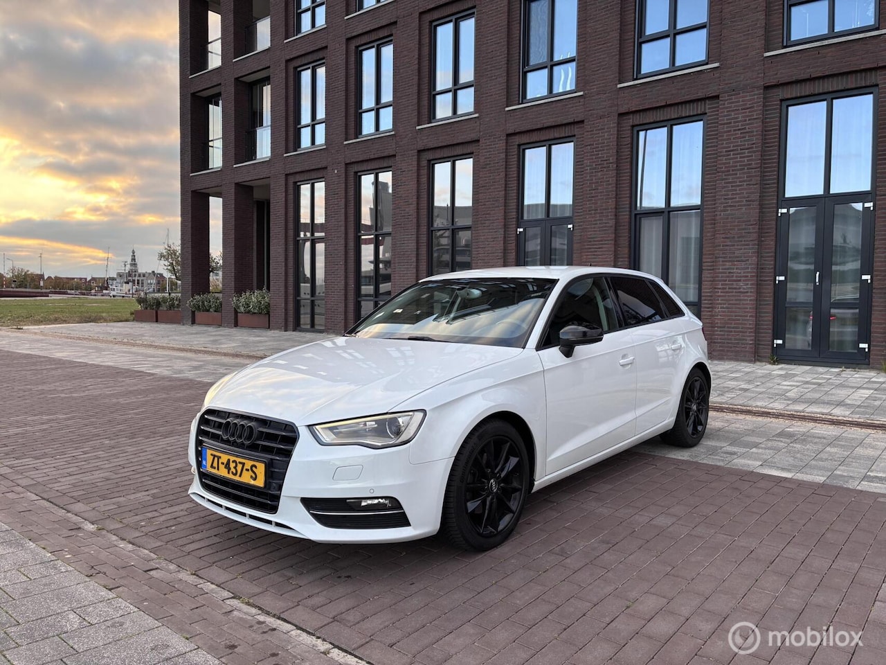 Audi A3 Sportback - 1.4 TFSI CoD Attraction Pro Line 1.4 TFSI CoD Attraction Pro Line - AutoWereld.nl