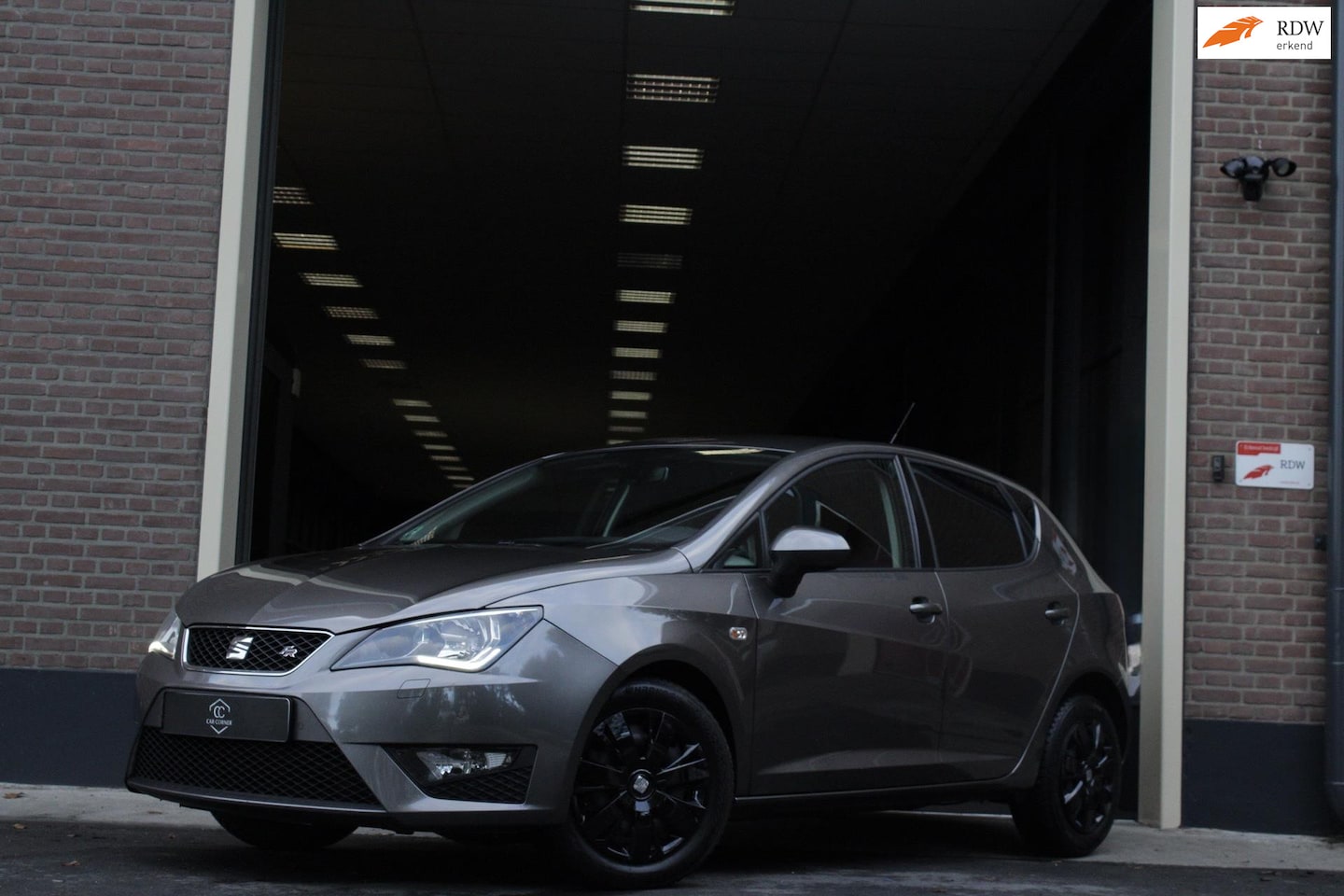 SEAT Ibiza - 2016 1.0 TSI FR 110PK |Led|CarPlay|Cruise|PDC| - AutoWereld.nl