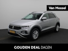 Volkswagen T-Roc - 1.5 TSI Life 150 PK | Automaat | Airco | Apple Carplay | Adaptieve Cruise Control | Lane A