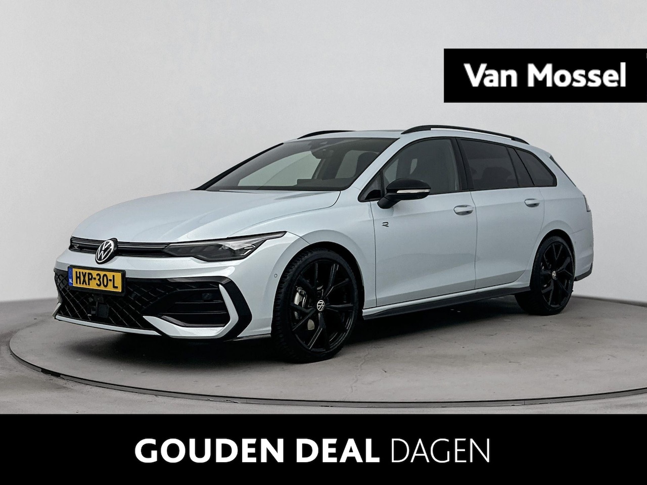 Volkswagen Golf Variant - 1.5 eTSI R-Line Edition | Panoramadak | Black Style Pakket | 19" Lichtmetalen Velgen | Ele - AutoWereld.nl