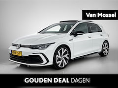 Volkswagen Golf - 1.5 eTSI R-Line Business | Automaat | Panoramadak | Stoelverwarming | App Connect | Adapti