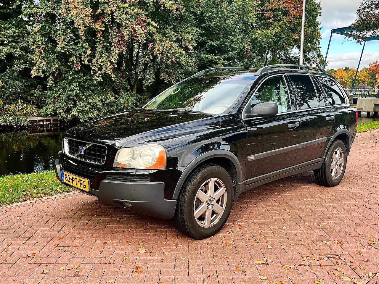 Volvo XC90 - 2.5 T Exclusive Clima|Cruise| (Automaat) Trekhaak - AutoWereld.nl