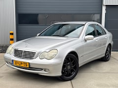 Mercedes-Benz C-klasse - 180 K. Elegance CLIMA / CRUISE / TREKHAAK / NAP