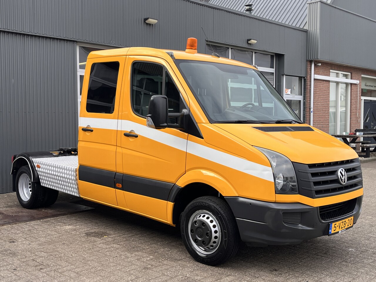 Volkswagen Crafter - 2.0 TDI 164pk DC Be-trekker 6650kg trekgewicht Airco Cruise controle Be-combi Tachograaf 6 - AutoWereld.nl