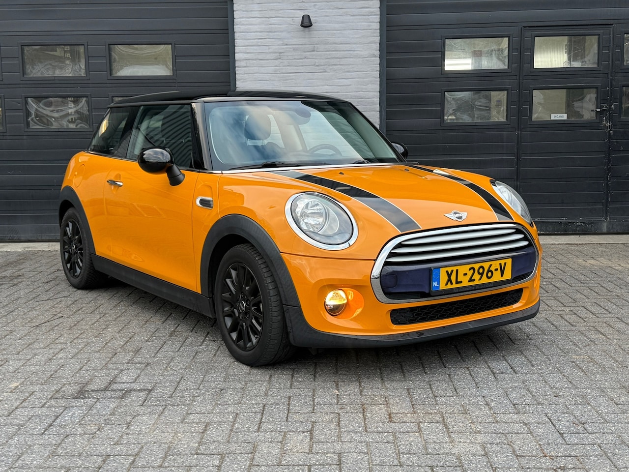MINI Cooper - Mini 1.5 Salt Business - AutoWereld.nl