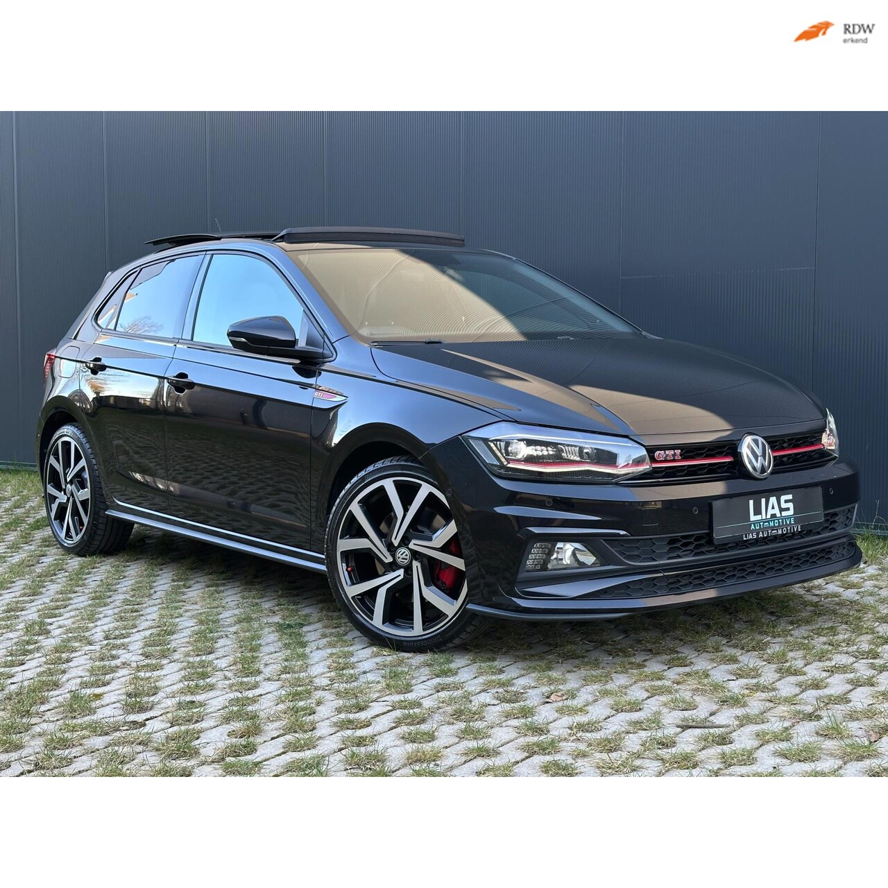 Volkswagen Polo - 2.0 TSI GTI | PANO | DSG | Alcantara | Blindspot | 1ste eigenaar | VW dealer onderhouden | - AutoWereld.nl