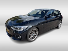 BMW 1-serie - 118i High Exe. M Sport / Leder / Navigatie / Parkeerhulp V+A / 18'' / Sportstoelen / Stoel