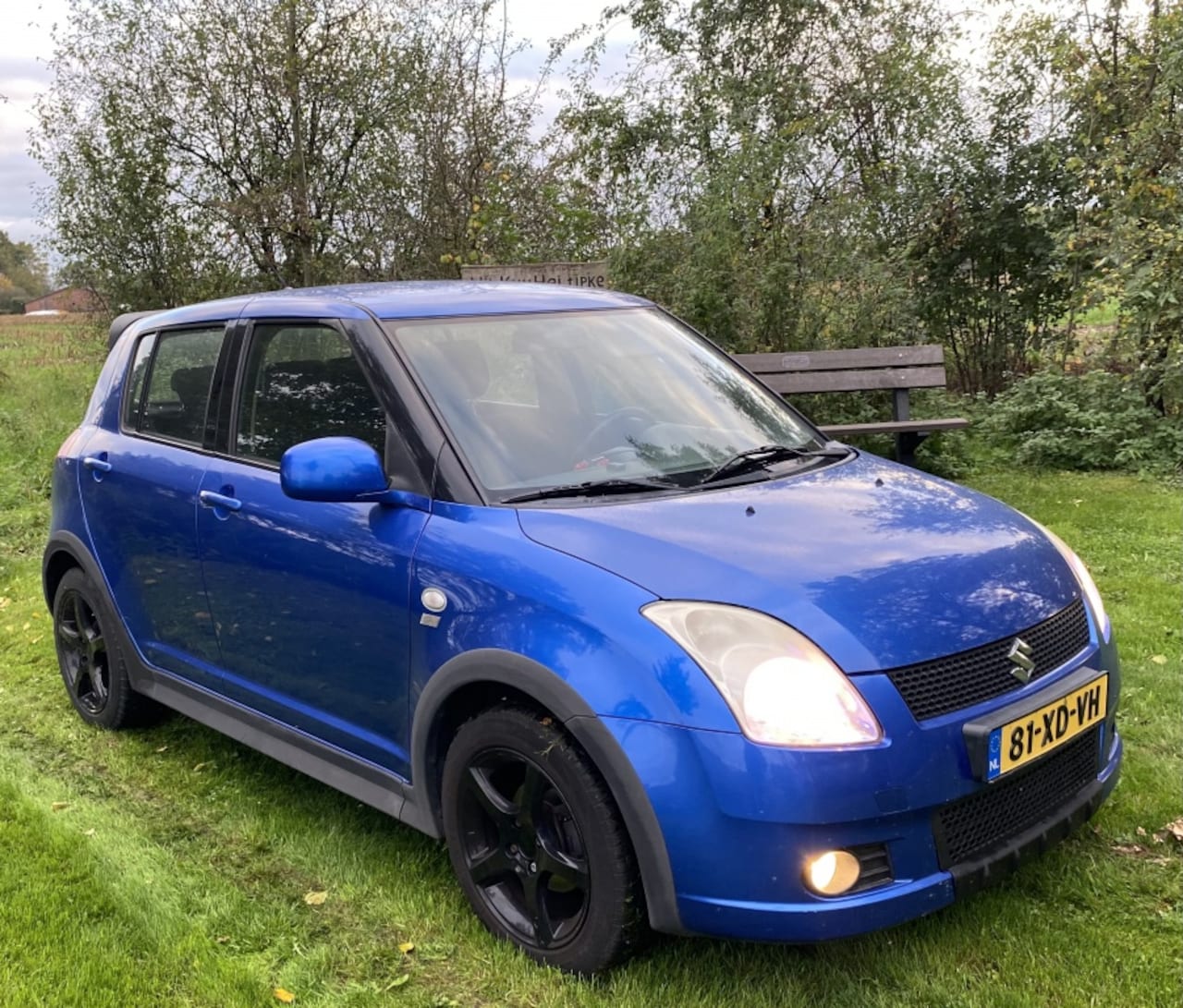 Suzuki Swift - 1.3 4Grip Exclusive 1.3 4Grip Exclusive - AutoWereld.nl