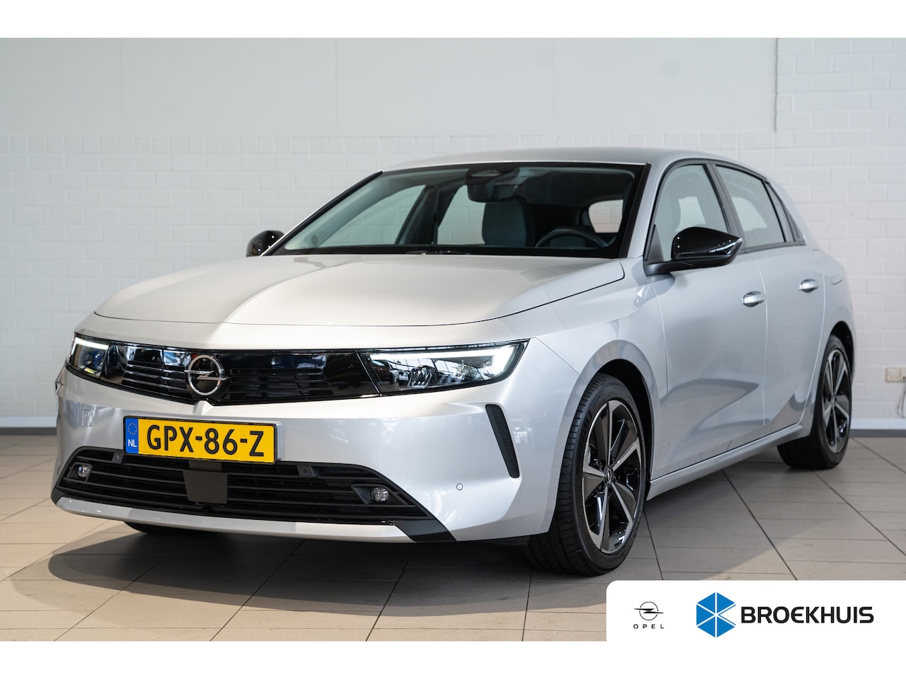 Opel Astra - 1.6 Turbo Plug-In Hybrid 180PK | Adaptive Cruise C. | Groot Navi | Parkeersensoren | Clima - AutoWereld.nl