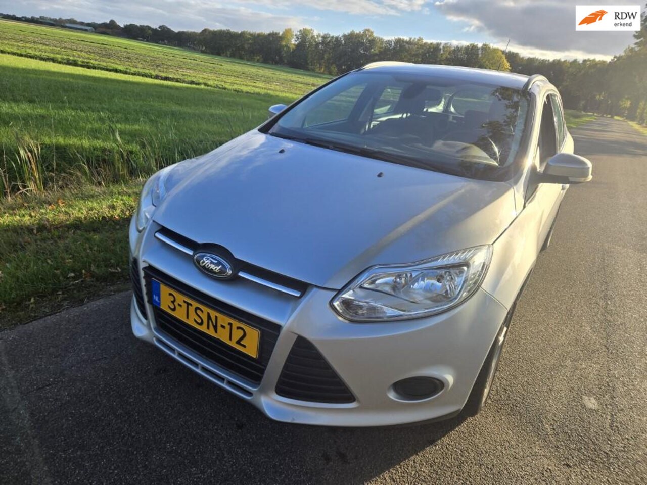 Ford Focus Wagon - 1.0 EcoBoost Edition 1.0 EcoBoost Edition - AutoWereld.nl