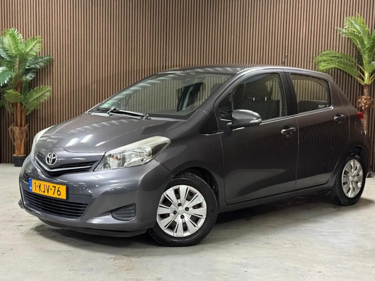Toyota Yaris - 1.0 VVT-i Aspiration 1.0 VVT-i Aspiration - AutoWereld.nl