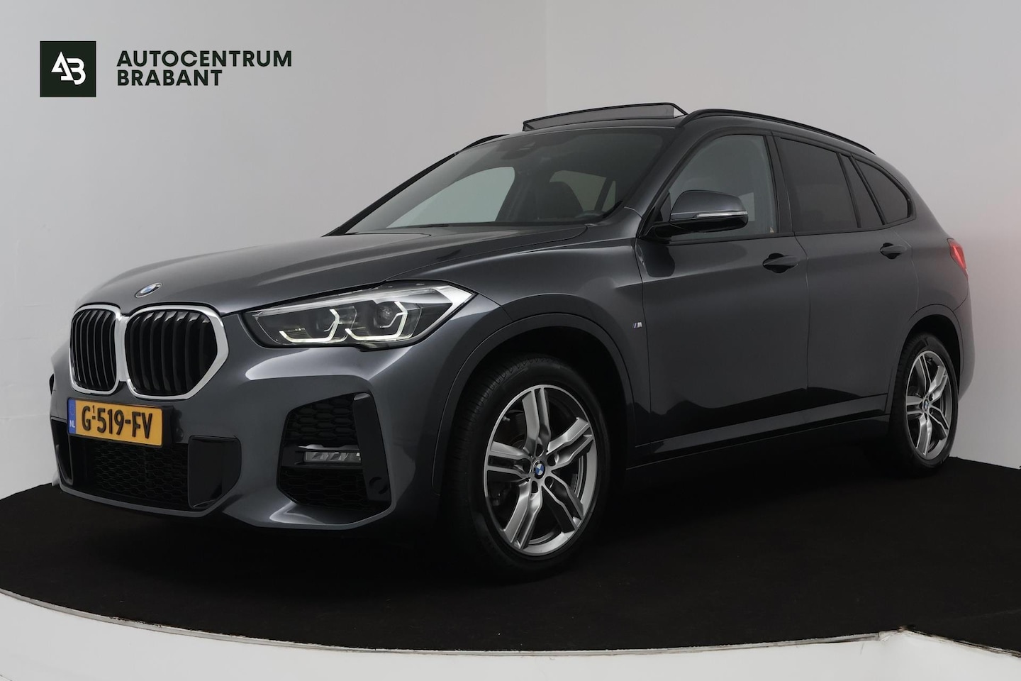 BMW X1 - SDrive20i High Executive Edition (PANORAMADAK, STOELVERWARMING, HEAD-UP, CRUISE CONTROL, P - AutoWereld.nl