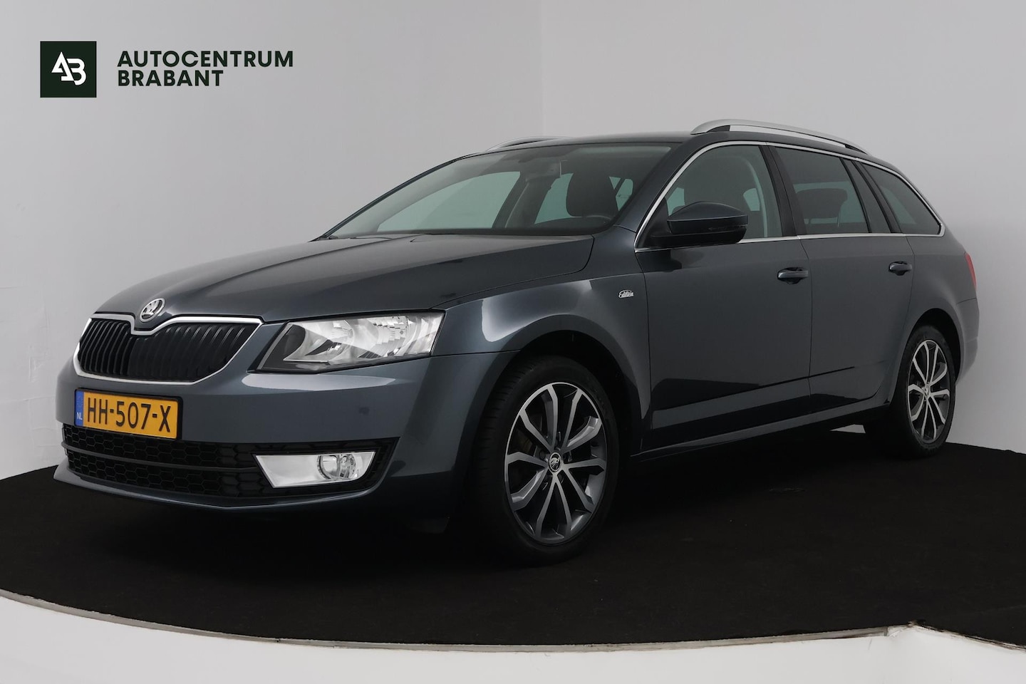 Skoda Octavia Combi - 1.2 TSI Greentech Edition Businessline (STOELVERWARMING, CRUISE CONTROL, PARKEERSENSOREN, - AutoWereld.nl