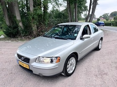 Volvo S60 - 2.4 Kinetic Chrono