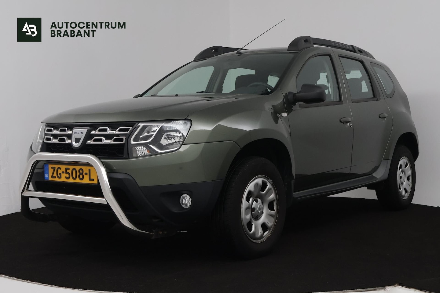 Dacia Duster - 1.2 TCe 4x2 Prestige (PARKEERSENSOREN, NAVIGATIE, BLUETOOTH) - AutoWereld.nl