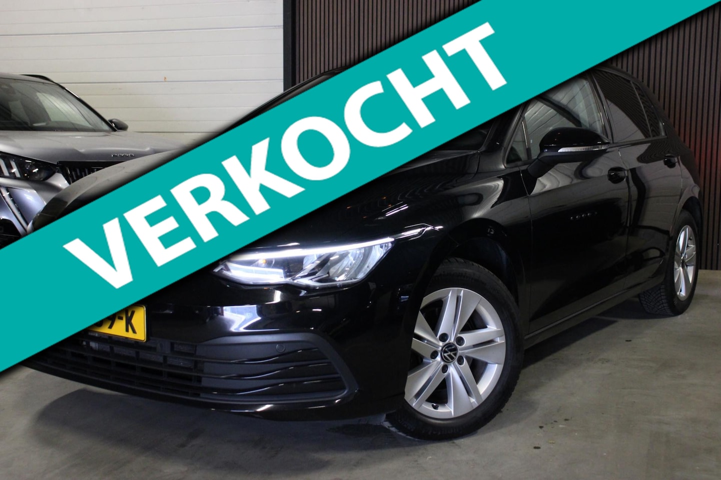Volkswagen Golf - 1.0 TSI Life Stuurverw CarPlay Virtual PDC BTW - AutoWereld.nl