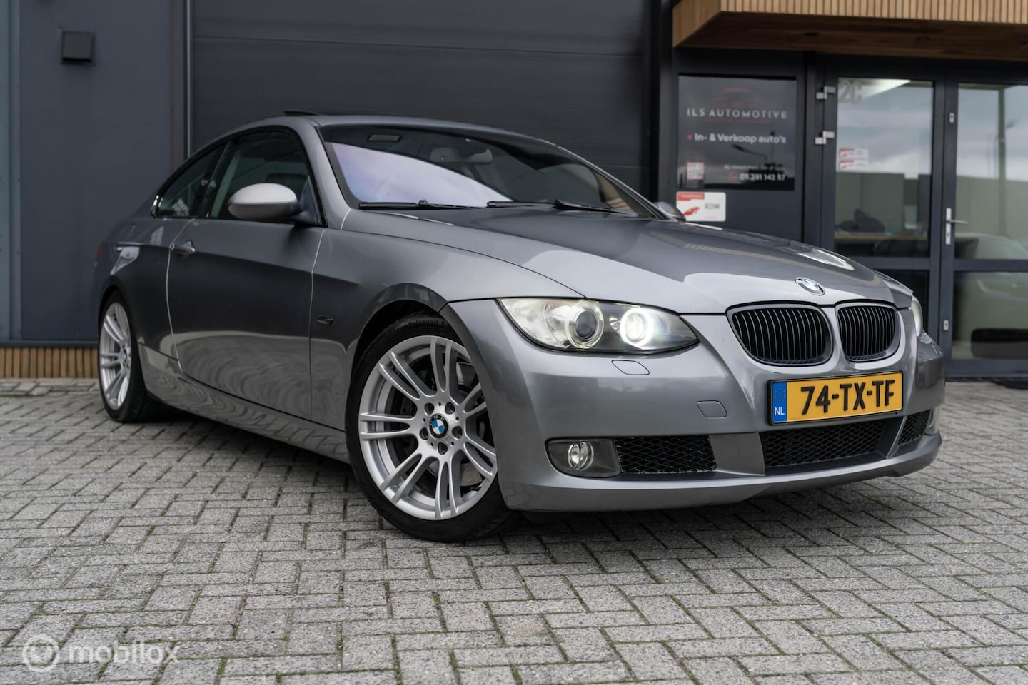 BMW 3-serie Coupé - 335i High Executive 335i High Executive - AutoWereld.nl