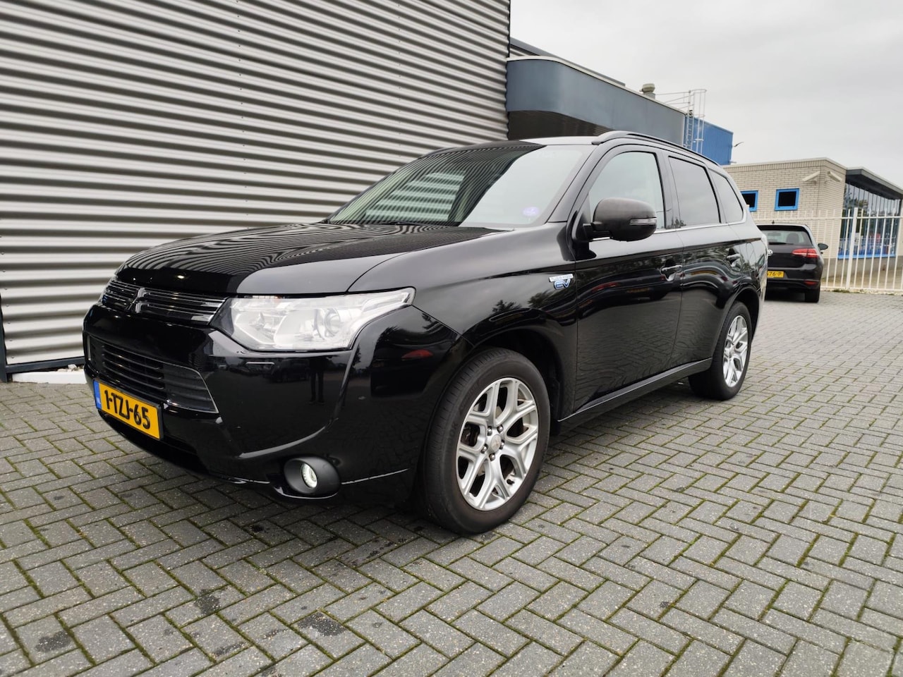 Mitsubishi Outlander - 2.0 PHEV Executive Edition |nette auto| - AutoWereld.nl