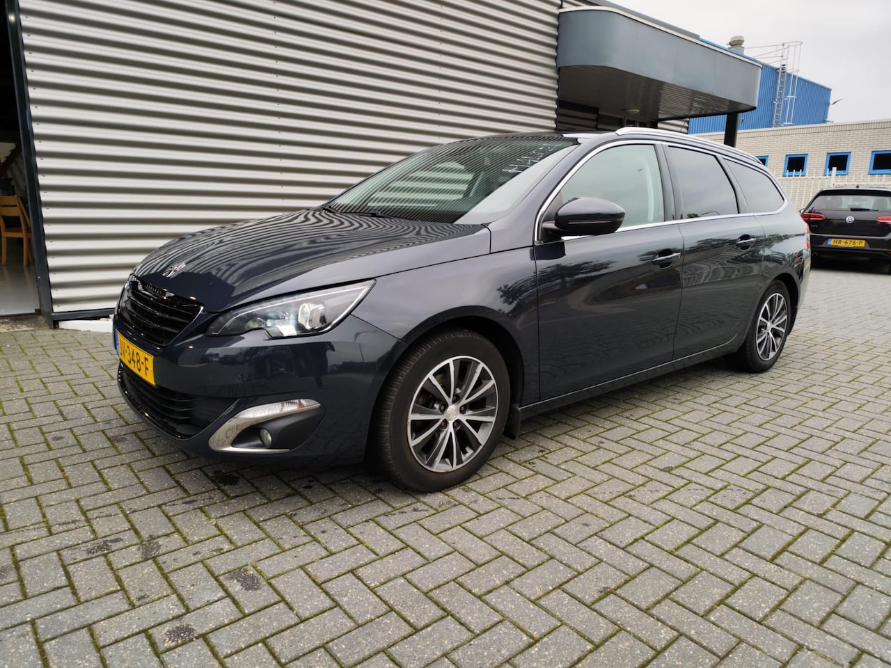 Peugeot 308 SW - 1.2 PureTech Blue Lease Premium 1.2 PureTech Blue Lease Premium - AutoWereld.nl