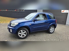 Toyota RAV4 - 2.0-16V VVT-i Sol
