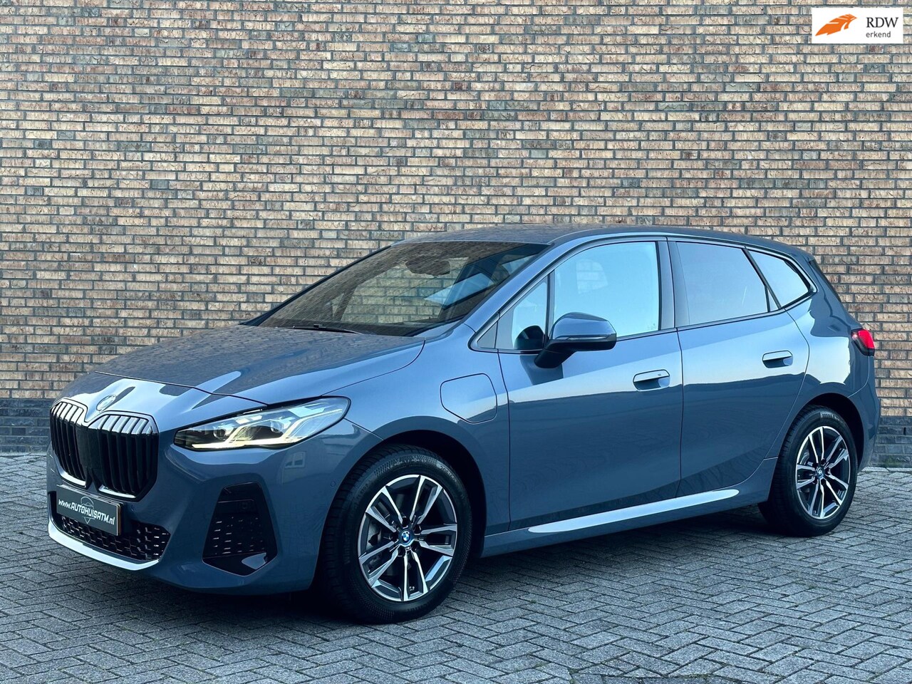 BMW 2-serie Active Tourer - 225e xDrive M Pakket Acc Trek Stoelvw Alarm Trekhaak - AutoWereld.nl