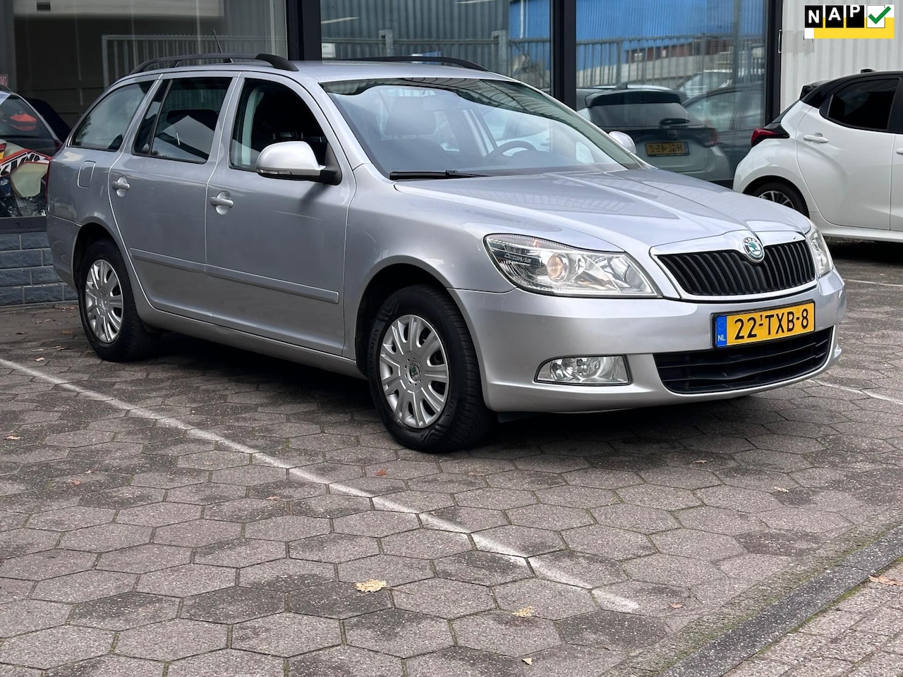 Skoda Octavia Combi - 1.2 TSI Ambition / Airco/Trekhaak/ - AutoWereld.nl