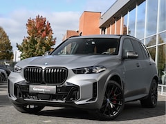 BMW X5 - xDrive50e 489pk M-Sport Frozen Pure Grey Pano Zetels HUD 22-Inch H&K Softclose Lucht Tr.ha