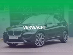 BMW X1 - sDrive20i High Executive | Pano | Leer