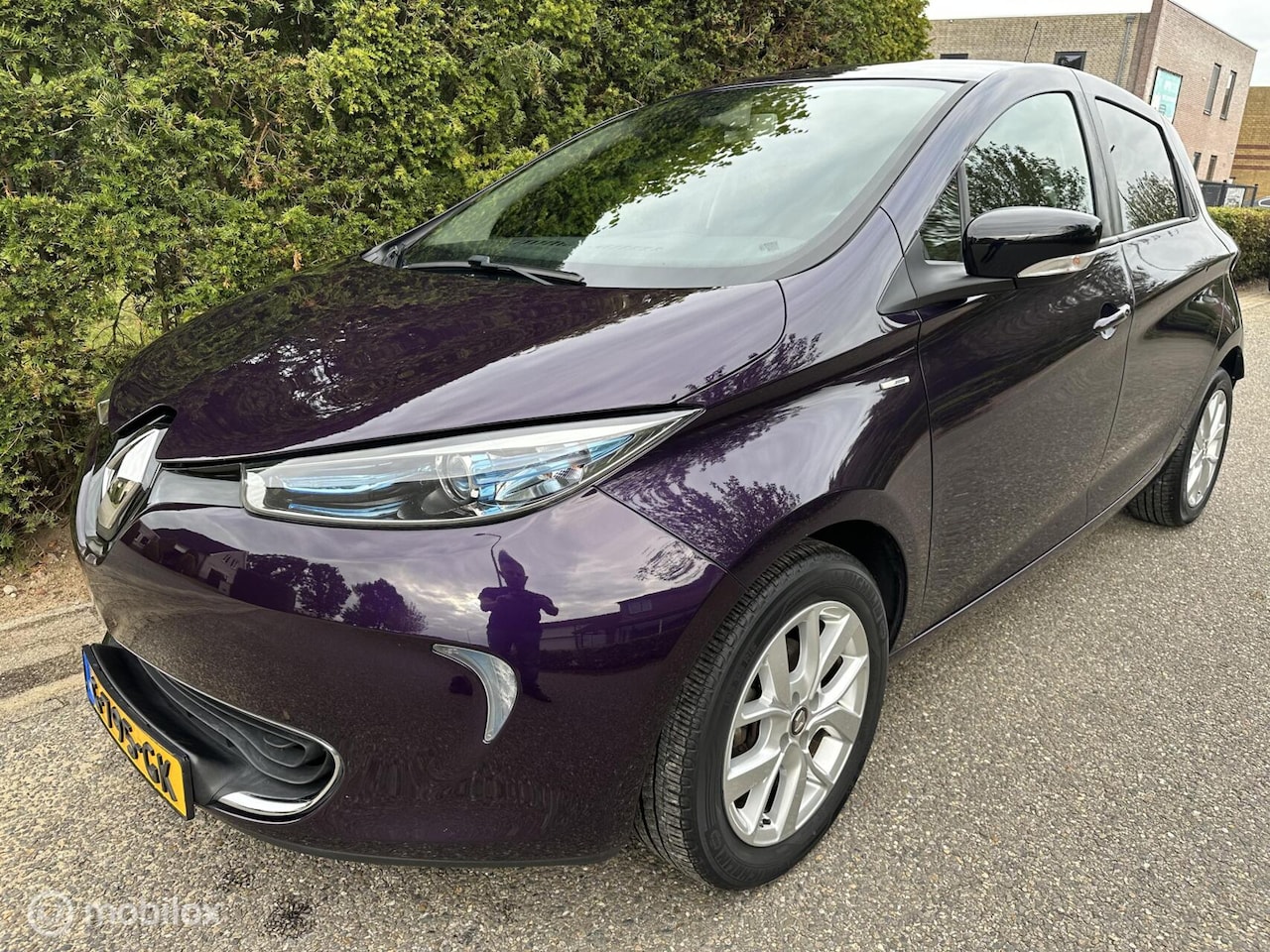 Renault Zoe - R110 Iconic 41 kWh Incl Accu - AutoWereld.nl