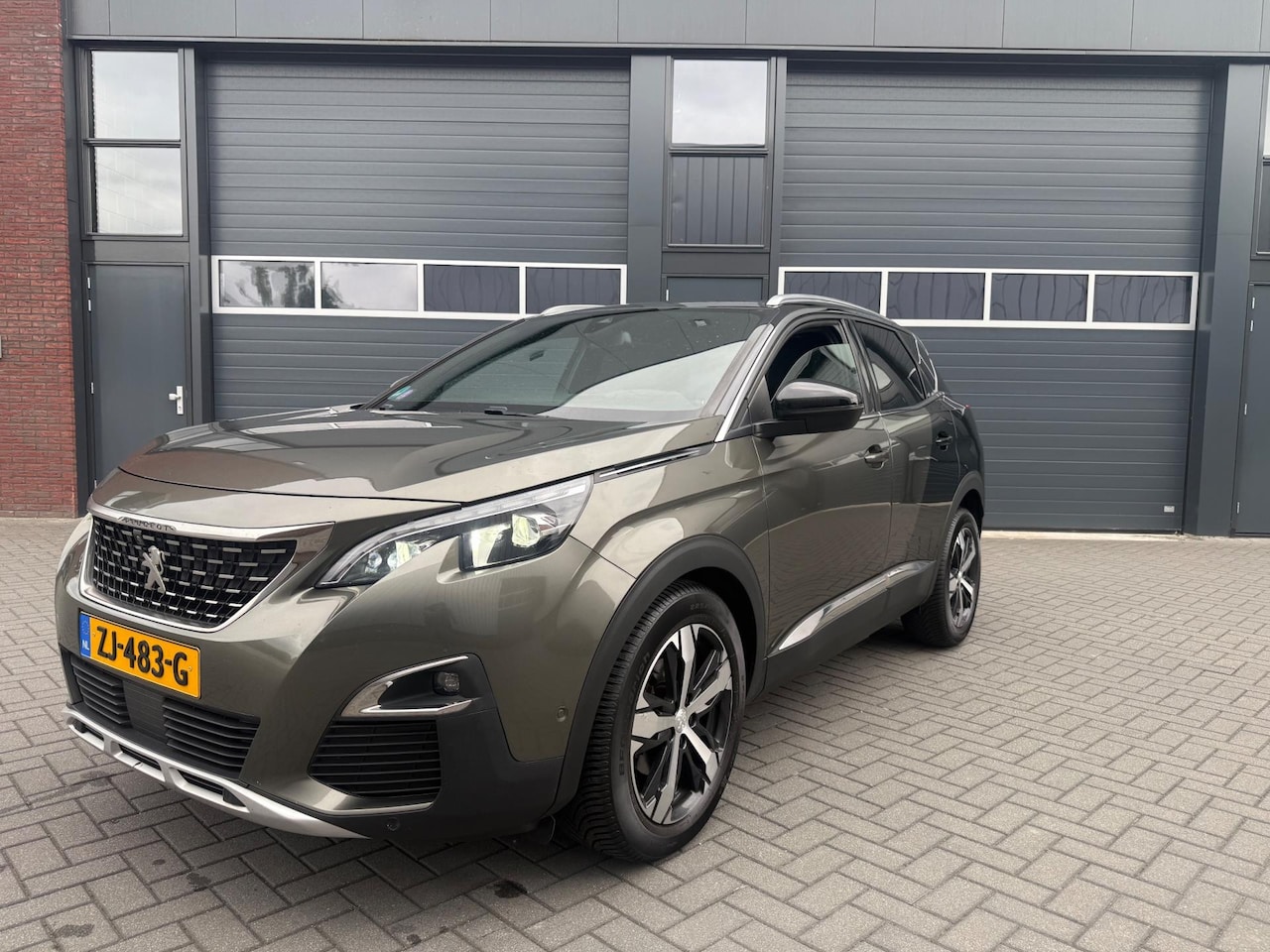 Peugeot 3008 - 1.2 PureTech GT Line 1.2 PureTech GT Line 2017 - AutoWereld.nl