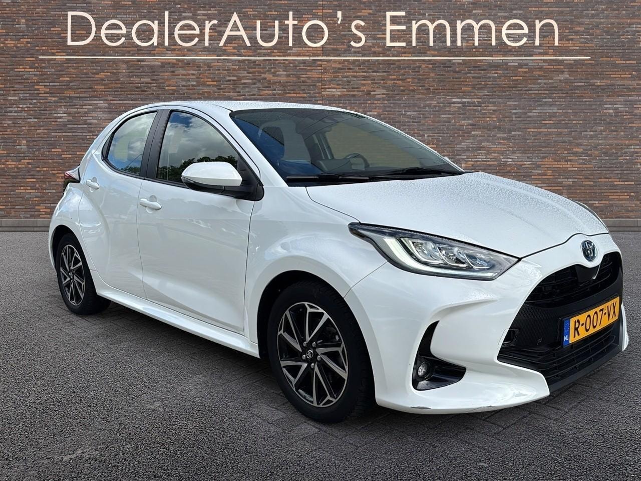 Toyota Yaris - 1.5 Hybrid Dynamic 1.5 Hybrid Dynamic - AutoWereld.nl