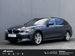 BMW 3-serie Touring - 330e Business Edition Plus / Dealer onderhouden / Trekhaak elektrisch uitklapbaar 1.500 kg