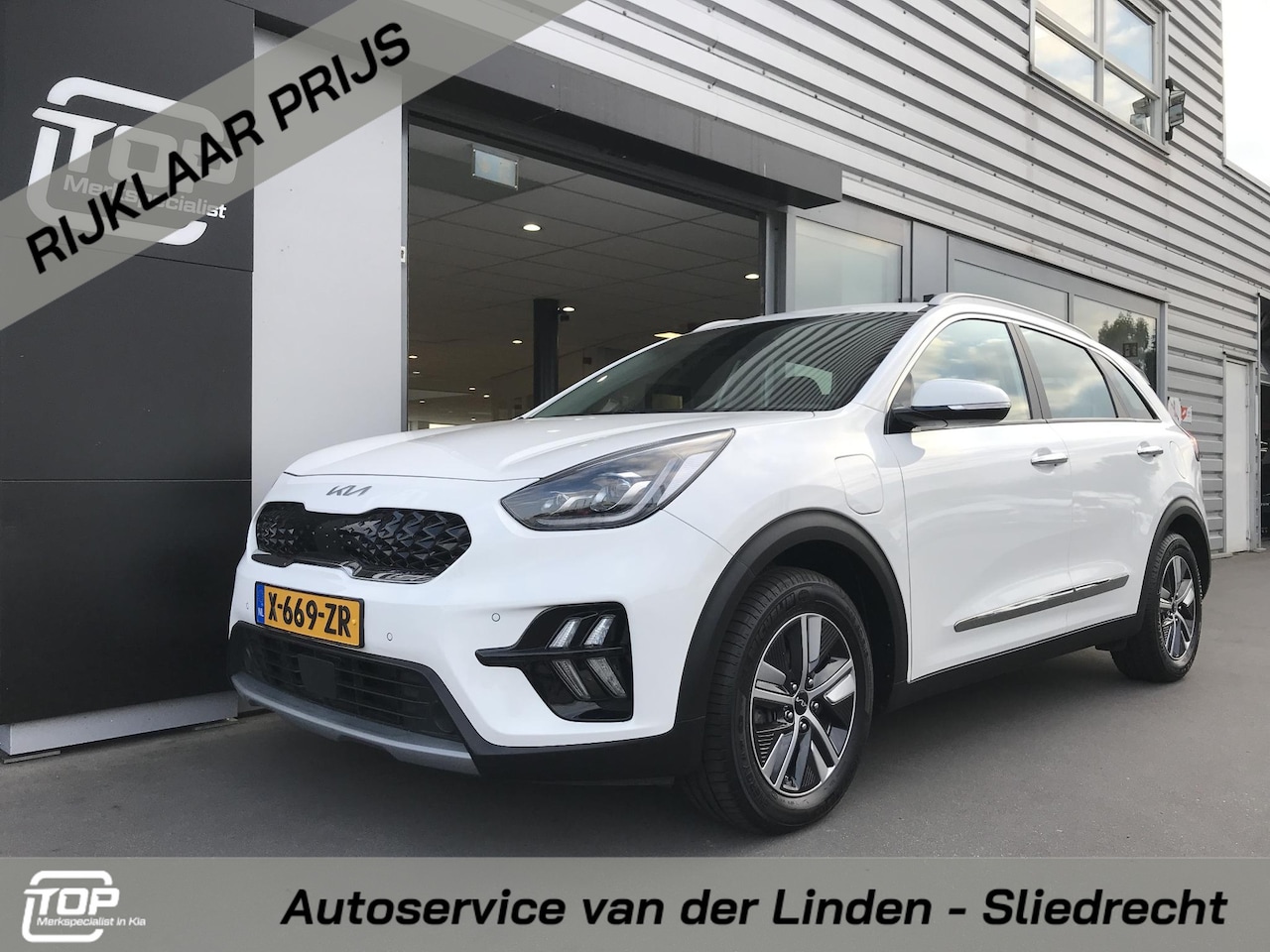 Kia Niro - 1.6 PHEV DynamicLine 7 JAAR GARANTIE Kia Niro 1.6 GDi PHEV DynamicLine - AutoWereld.nl