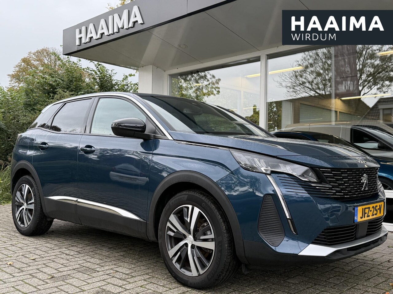 Peugeot 3008 - 1.2T 130pk Allure Pack Business | Navigatie | Climate & Cruise Control | Camera | Parkeers - AutoWereld.nl
