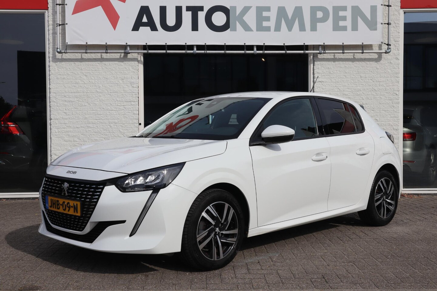 Peugeot 208 - 1.2 100PK BLUE LEASE ALLURE APPLE CARPLAY|CRUISE|360-CAMERA|DEALERONDERHOUDEN - AutoWereld.nl