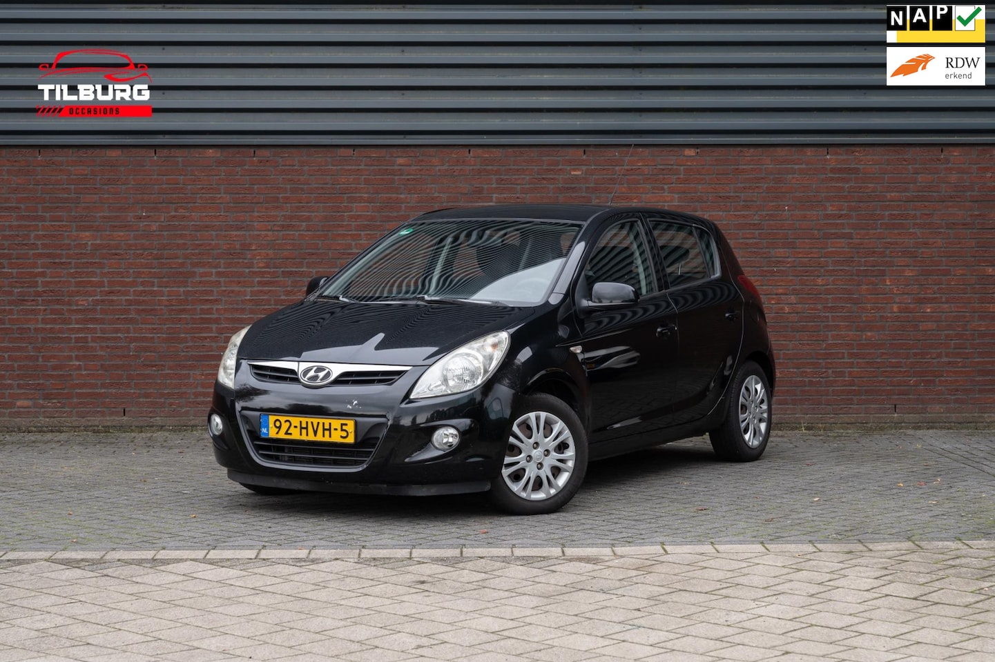 Hyundai i20 - 1.4i DynamicVersion 1 eerste eigenaar ! - AutoWereld.nl