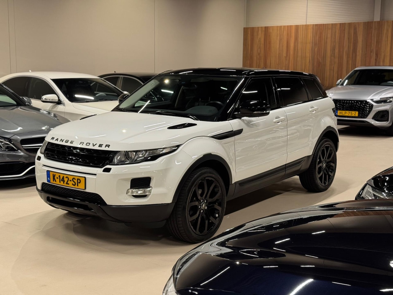 Land Rover Range Rover Evoque - 2.0 Si 4WD 241PK, 20" Velgen, Black Pakket, Led/Xenon, Bluetooth/Tel, Private Glas, PDC, O - AutoWereld.nl
