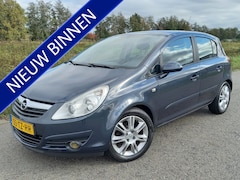 Opel Corsa - 1.4-16V Cosmo