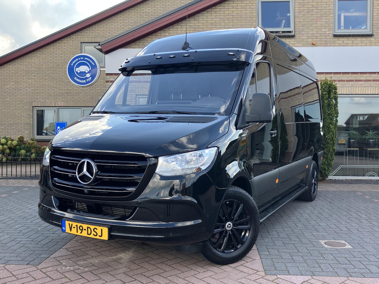 Mercedes-Benz Sprinter - 319 3.0 CDI L2H2 | MBUX | 360 camera | Navi - AutoWereld.nl