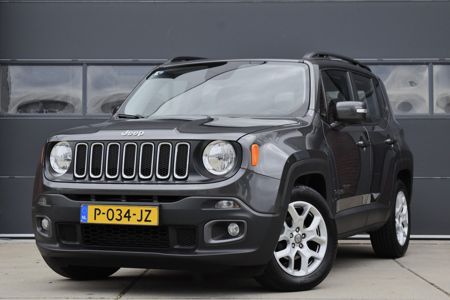 Jeep Renegade - 1.4 MultiAir Longitude Automaat Navi - Cruise - Clima - Lmv - AutoWereld.nl