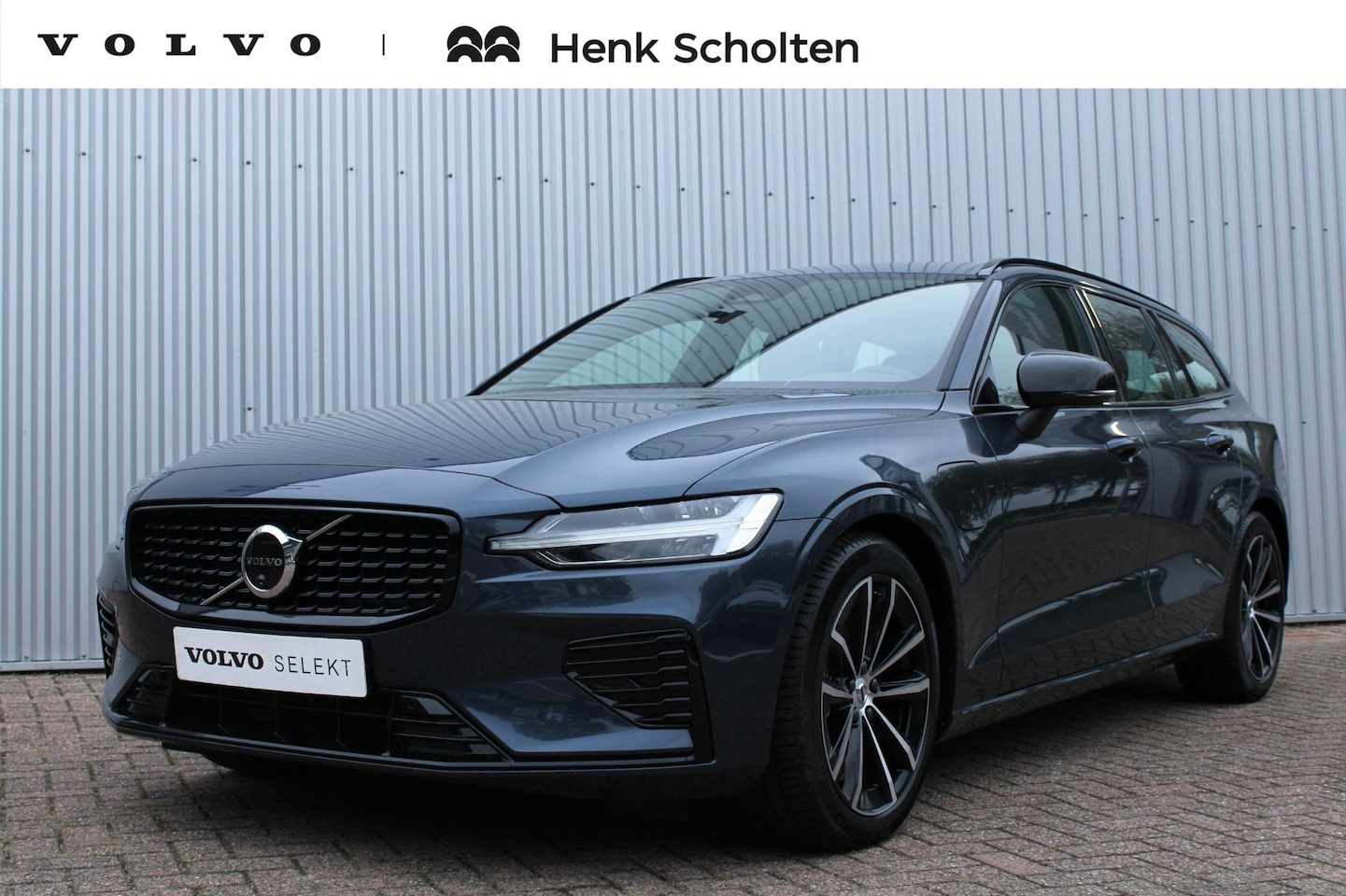 Volvo V60 - 2.0 T6 Plug-in hybrid AWD Plus Dark - AutoWereld.nl