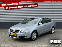 Volkswagen Passat - 2.0 FSI Comfortline Business TREKHAAK