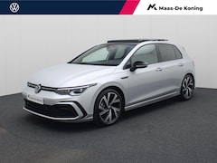 Volkswagen Golf - 1.5eTSI/150PK R-Line Blackstyle DSG · Panoramadak · Trekhaak · Camera + Parkeersensoren ·