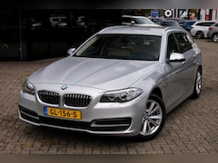 BMW 5-serie Touring - 520i Executive/NW.Ketting/Xenon/Trekhaak/Stoelverwarming/Clima/PDC