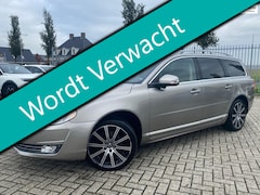 Volvo V70 - 200pk Automaat Leder Navi Xenon Trekhaak 1800kg. Youngtimer