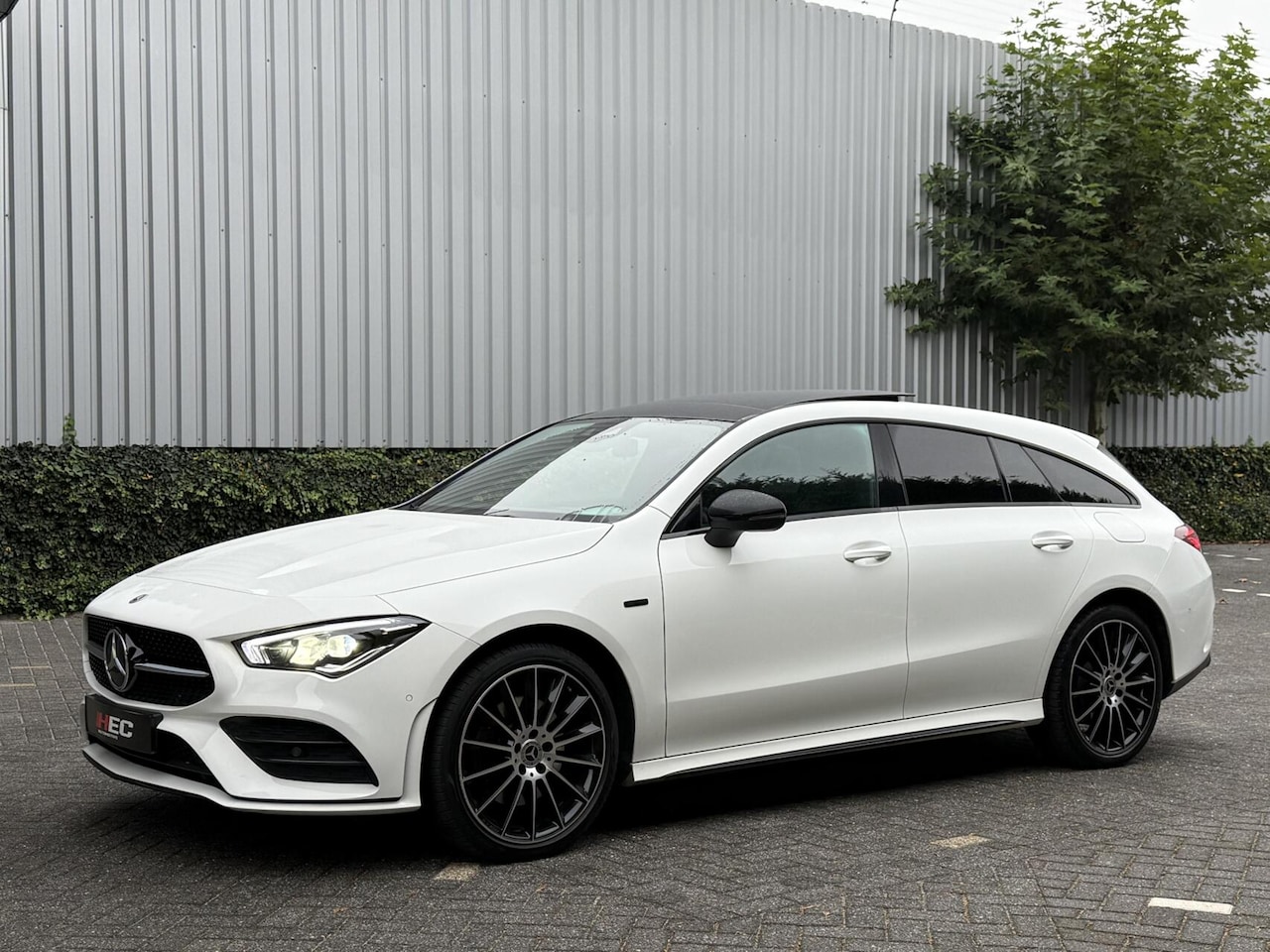 Mercedes-Benz CLA-klasse Shooting Brake - 250E PANO|Sfeer| - AutoWereld.nl