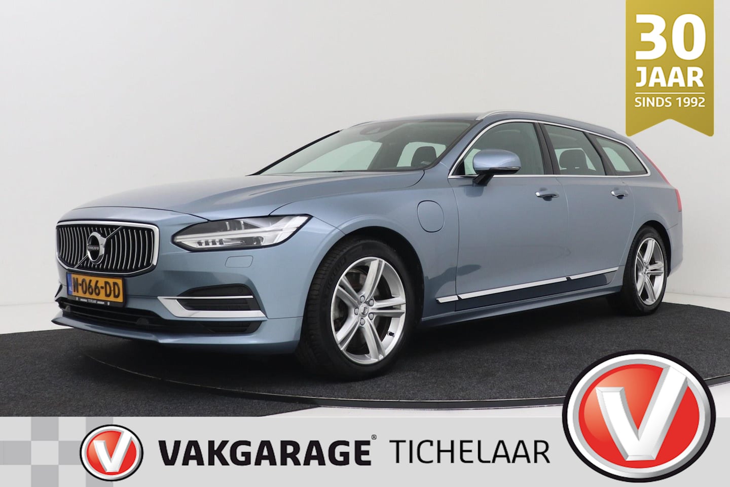 Volvo V90 - 2.0 T8 AWD Inscription | Trekhaak | Harman/Kardon | Comfortstoelen | Leer | Adap. Cruise | - AutoWereld.nl