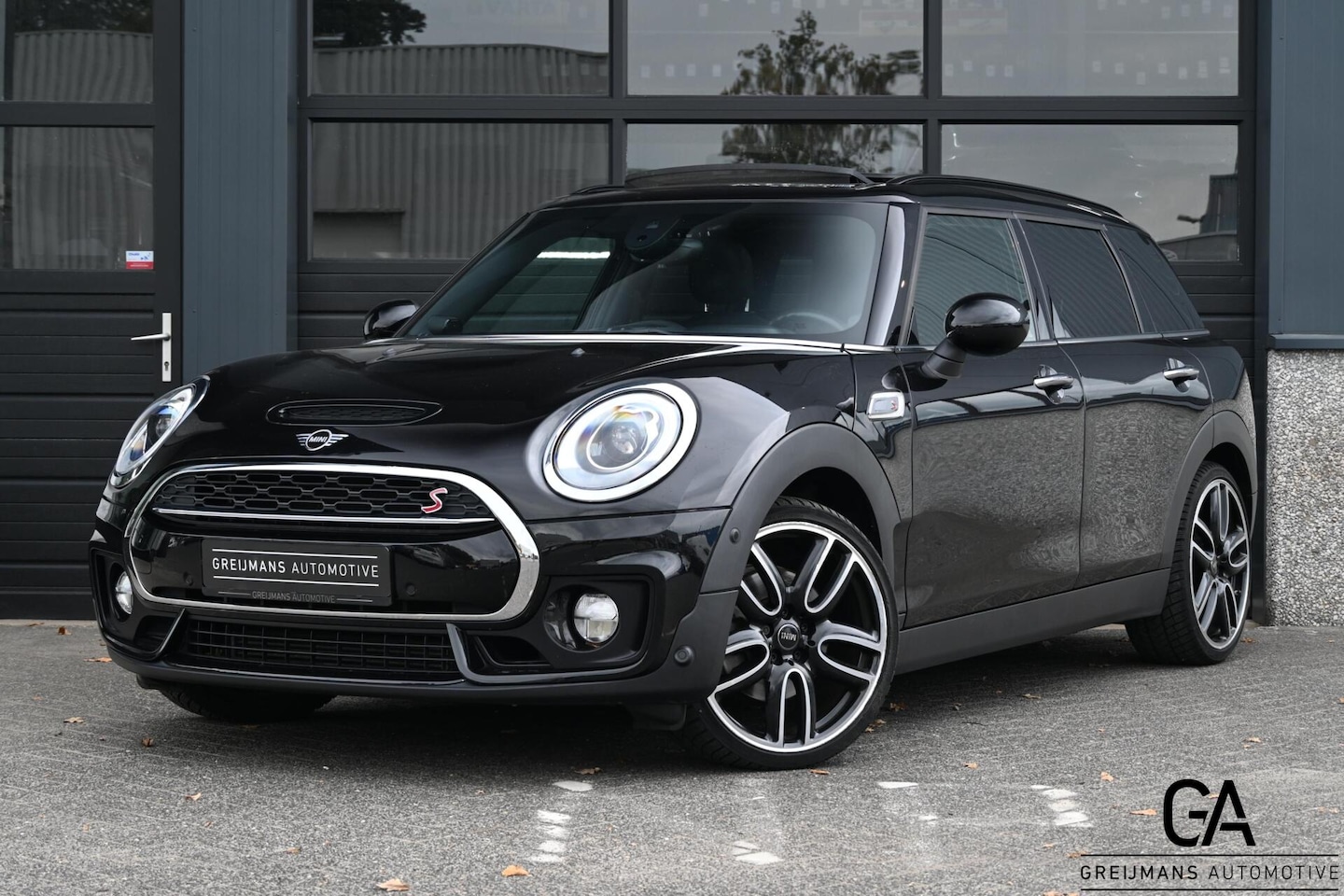 MINI Clubman - 2.0 Cooper S Knightsbridge Edition 2.0 Cooper S Knightsbridge Edition - AutoWereld.nl