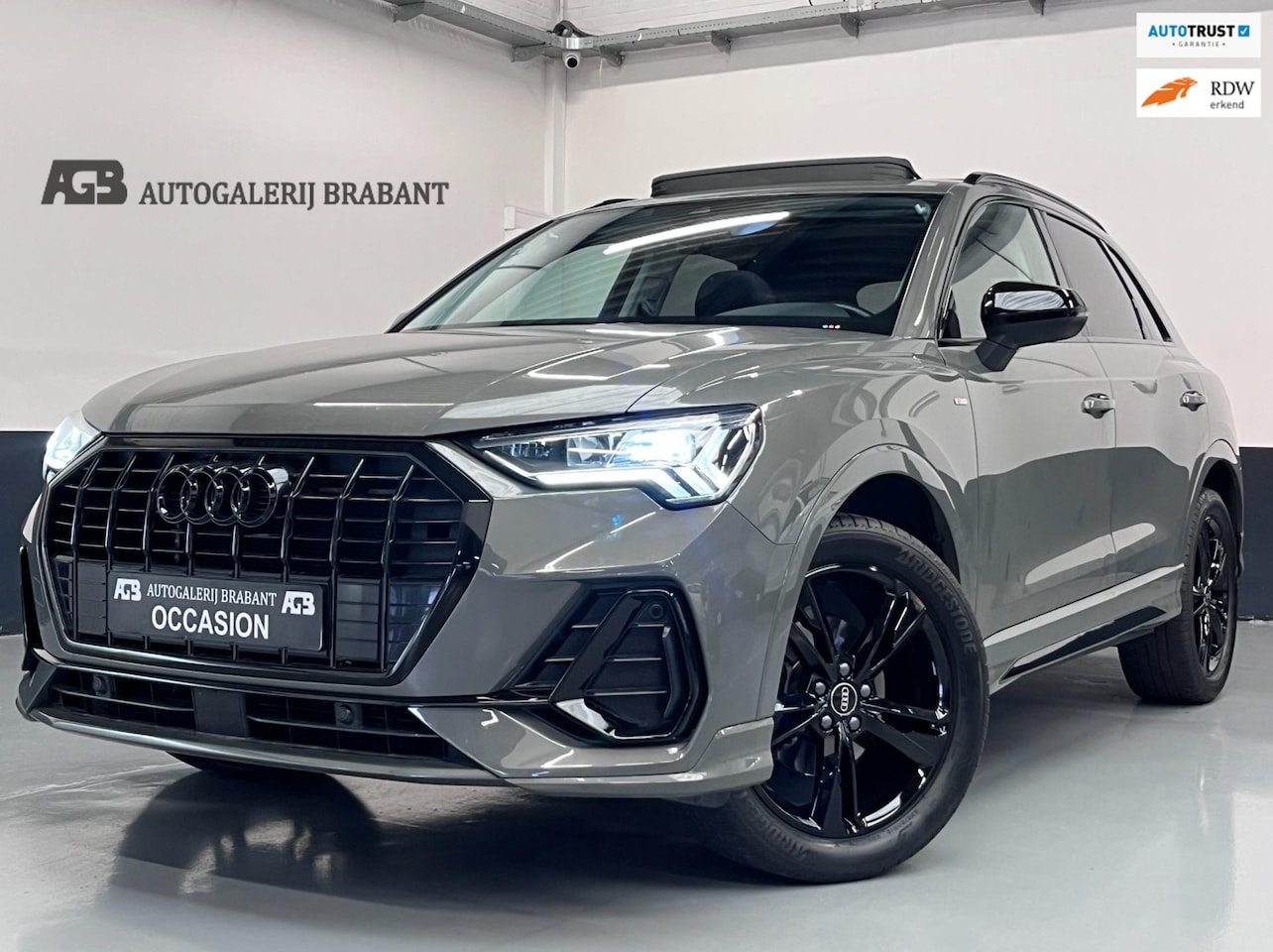 Audi Q3 - 35 TFSI ACT S edition Pano/Automaat/Acc/LaneAssit - AutoWereld.nl